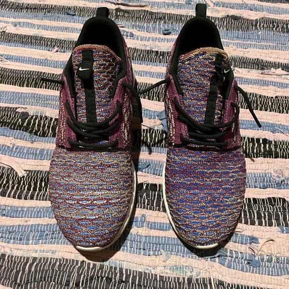 Nike Flyknit Roshe run - Picture 1 of 5